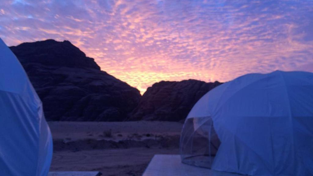 ホテルOryx Camp ワディ ・ラム エクステリア 写真